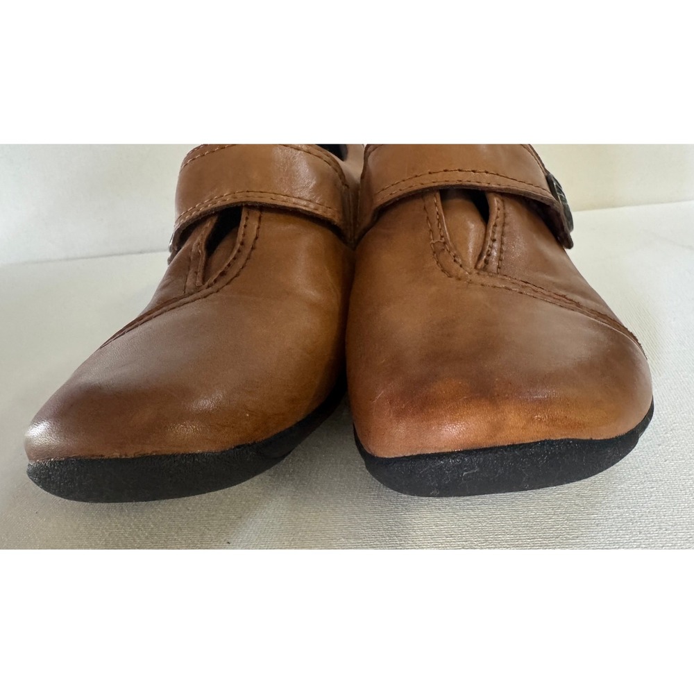 Clarks Artisan Kessa Alcove Womens 10 M Tan Leather Button Loafers 26066521 - Picture 4 of 10
